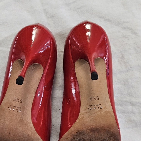 Authentic Gucci Red Patent Leather Peep Toe Pumps 5.5 B - Picture 5 of 16